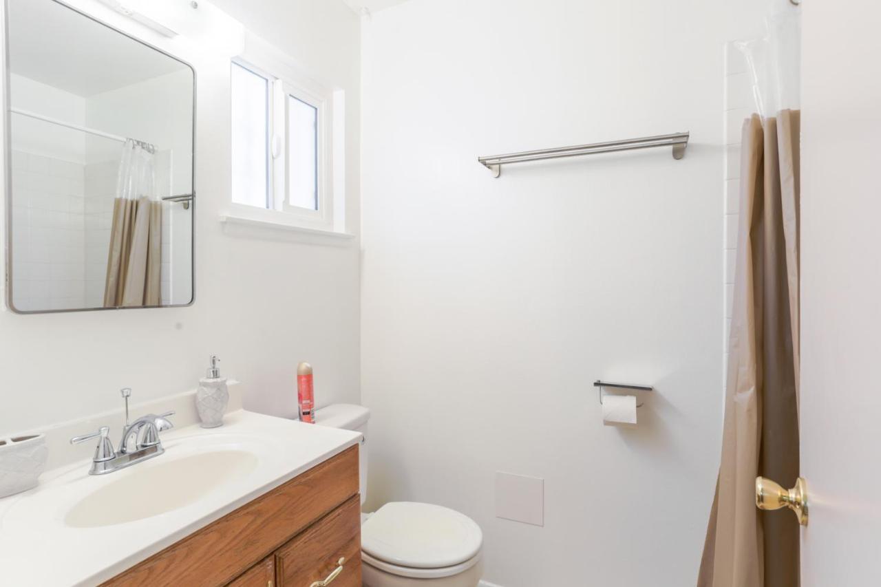 Vacation 3.5 Mi To Strip/dt/outlt Up To 8 Gst Holiday home *